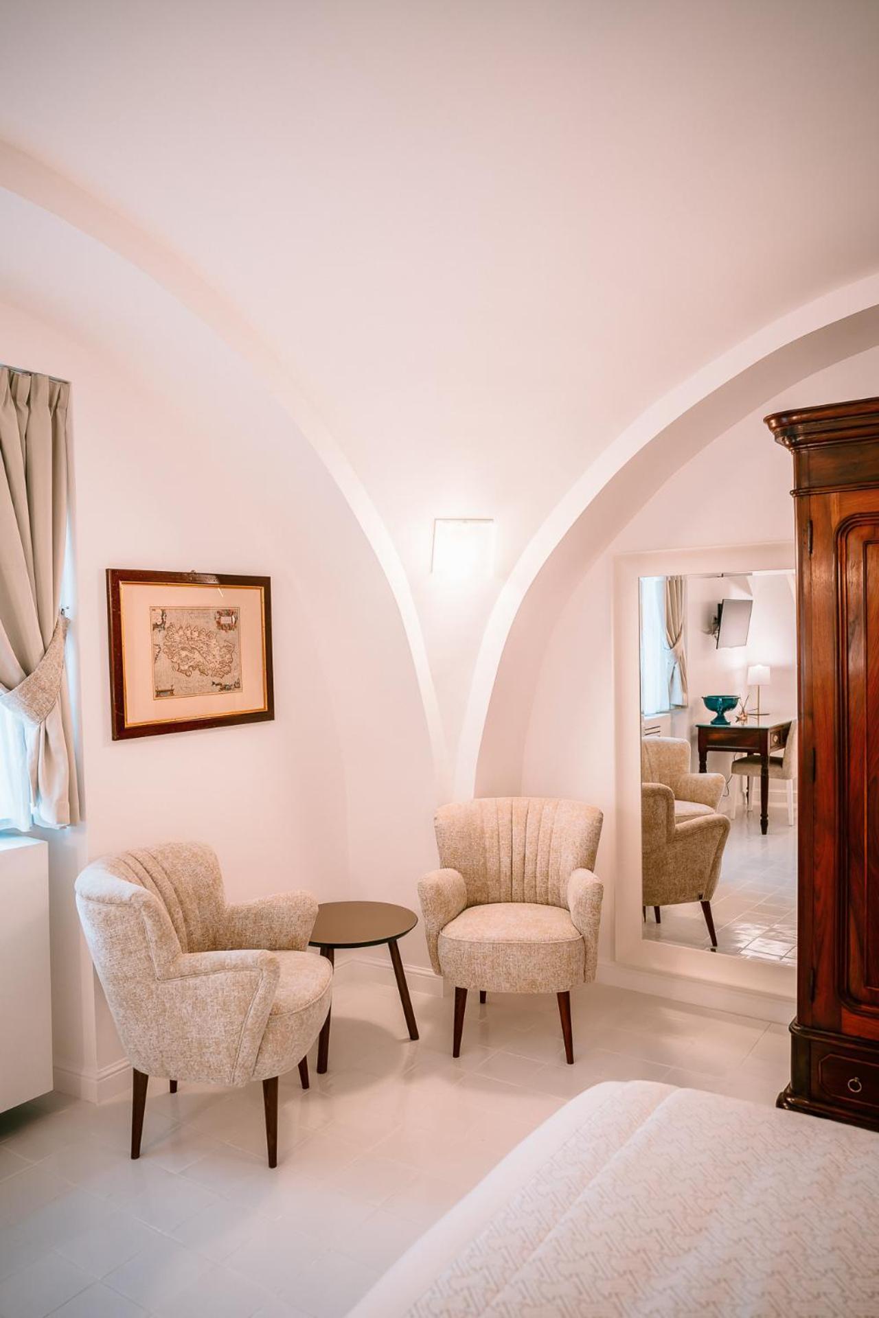 מינורי Antica Rheginna Luxury Room מראה חיצוני תמונה